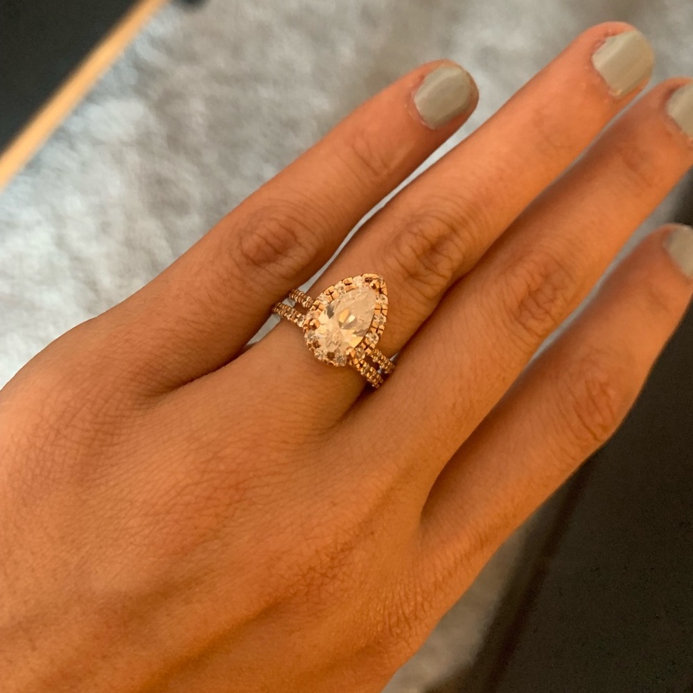 Madrid 1.71 ct Accented Pear-Cut Halo Engagement Ring - Rose Gold